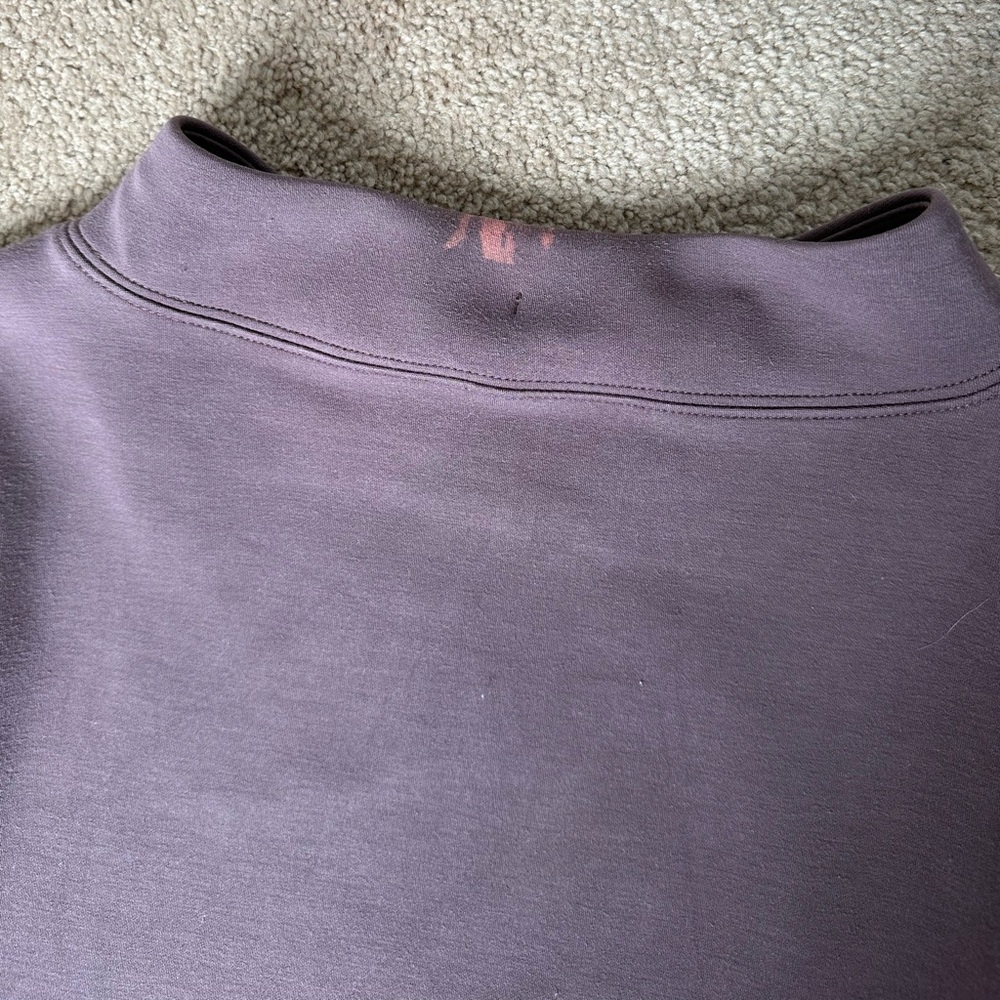 Cropped Sweatshirt - Picture 3 of 3